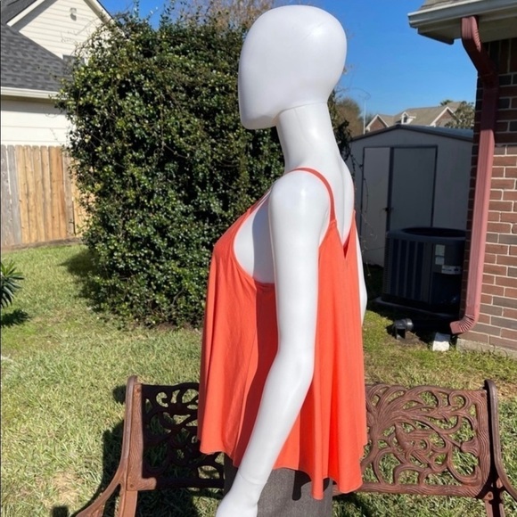 💋NWT Trina Turk Sunset Soirée Garden Double Lined Flowing Tank - Picture 8 of 11